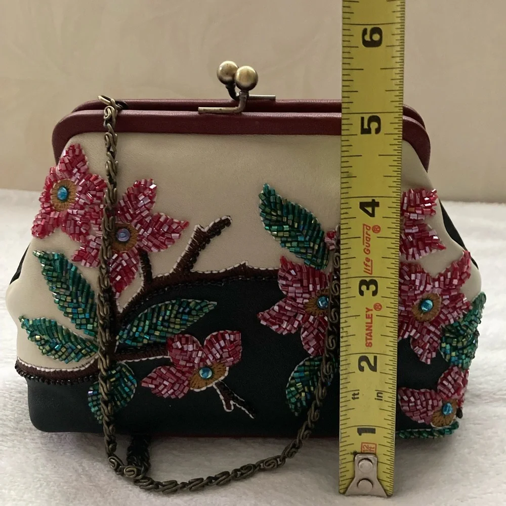 VTG Isabella Fiore Floral Embellished Clutch Bag NEVER USED - Picture 9 of 16